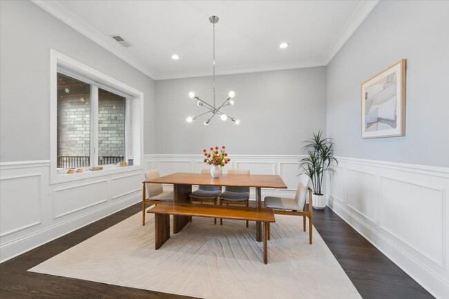 Foto del edificio - 4802 N Bell Ave