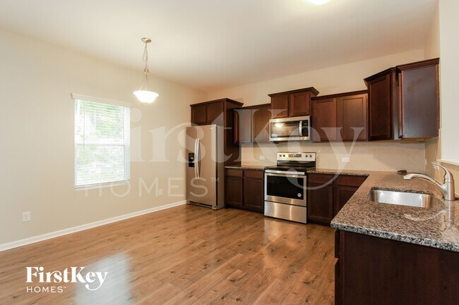 Building Photo - 3927 Tersk Dr