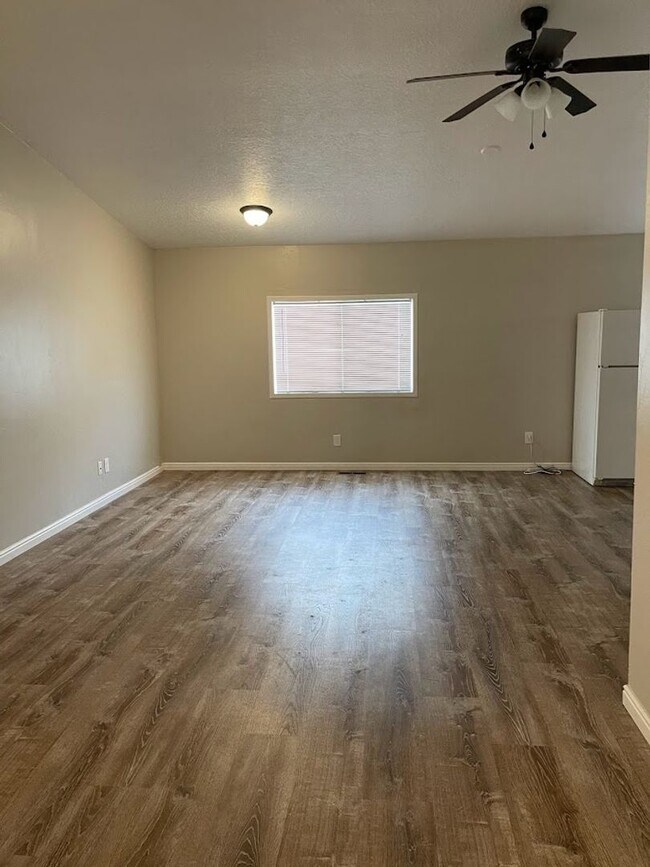Building Photo - Awesome American Fork duplex for rent