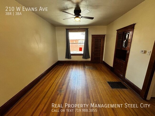 Foto del edificio - 210 W Evans Ave