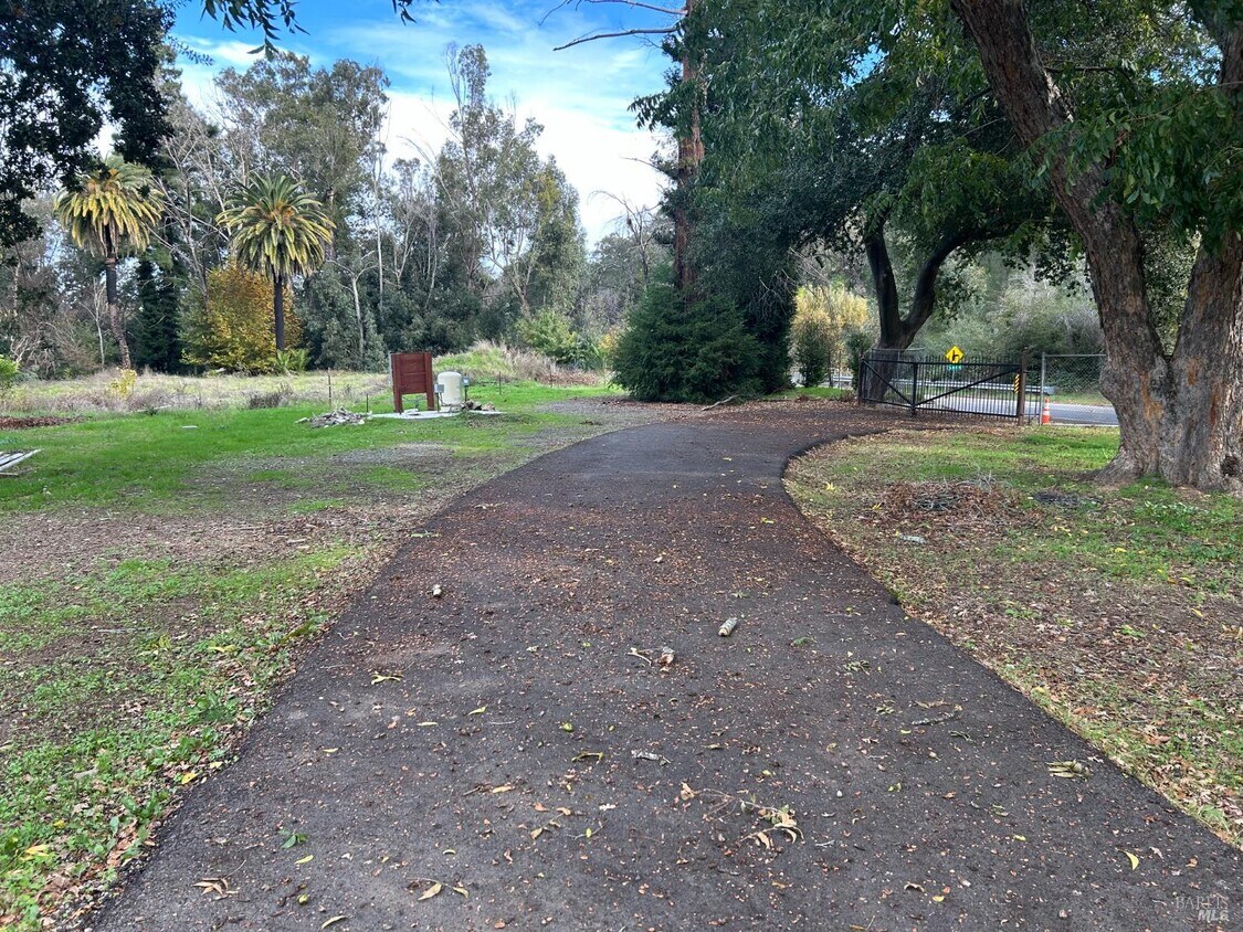 Primary Photo - 6297 Pleasants Valley Rd