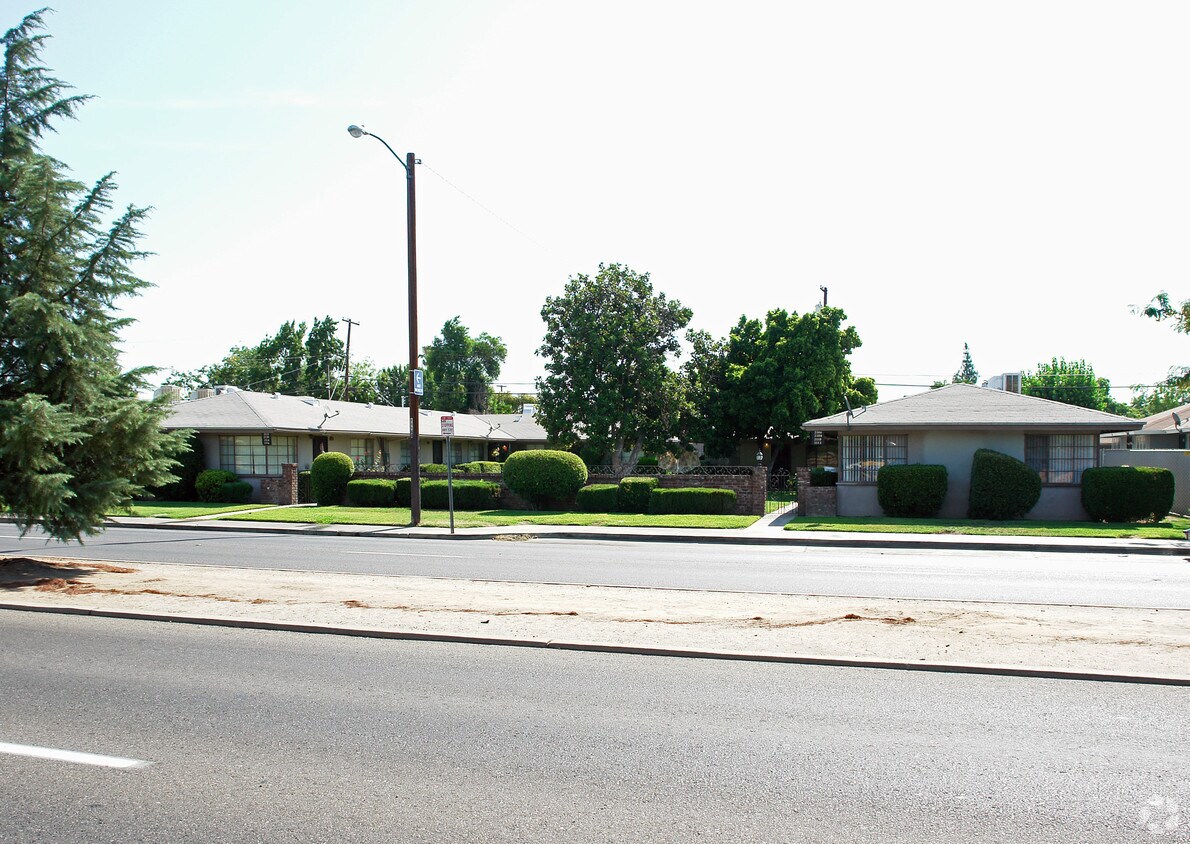 Building Photo - 2122 N 1st St