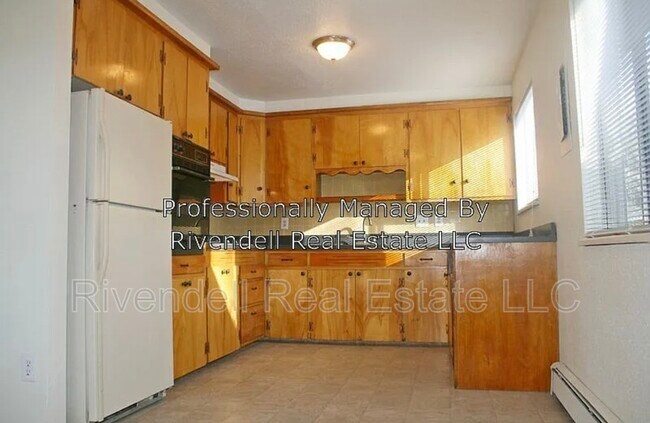 Building Photo - 14920 E 22nd Ave