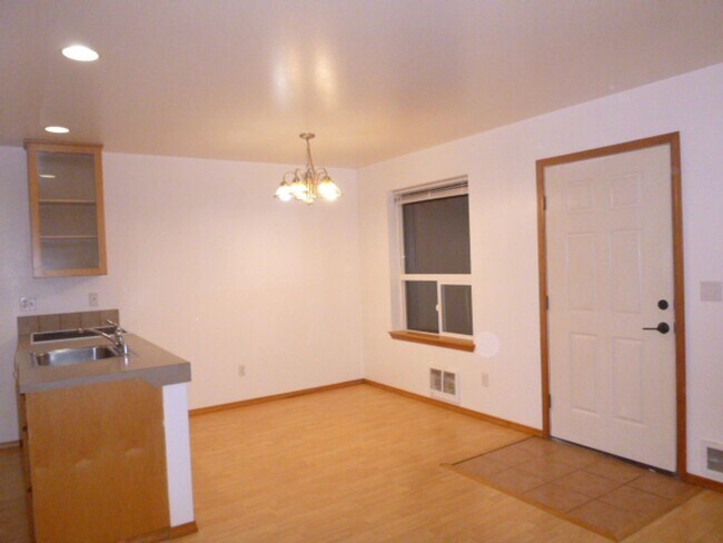 Foto del edificio - 1030 Mt Olympus Ave SE