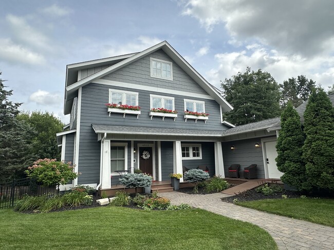 Building Photo - 4015 Wood End Dr