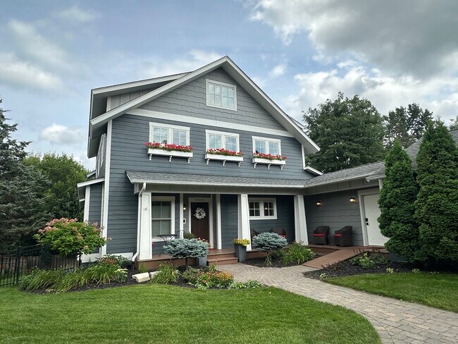 Foto del edificio - 4015 Wood End Dr