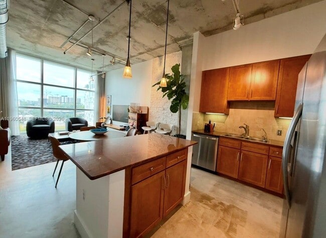 Building Photo - 2001 S Biscayne Blvd