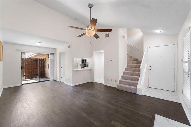 Building Photo - 4937 Oakbluff Dr