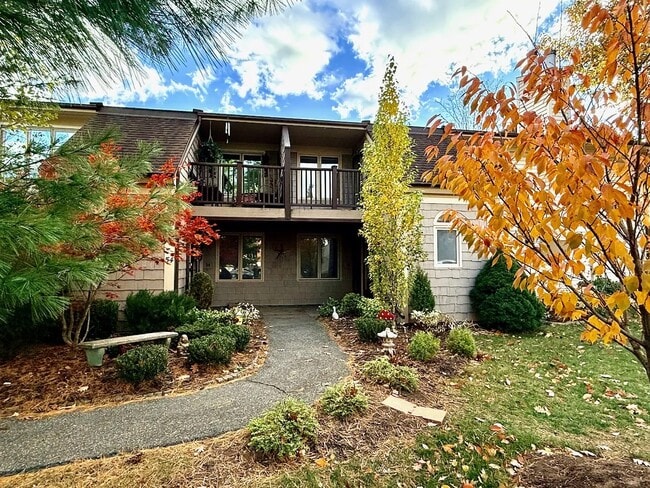 Foto del edificio - 50 Little Oak Ln