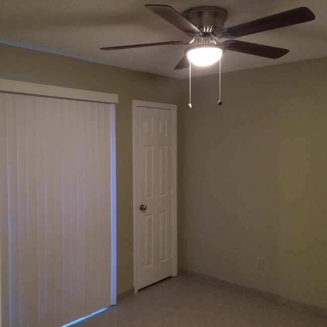 Foto del edificio - 6332 W Fairfield Dr
