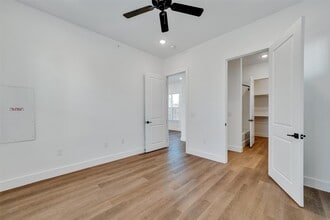 Building Photo - 1601 Mustang Dr