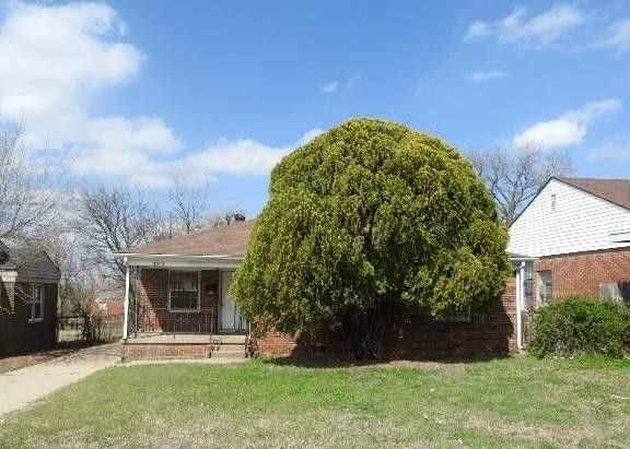 Foto principal - 2205 E Madison St