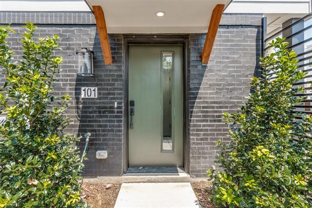 Building Photo - 4519 San Jacinto St