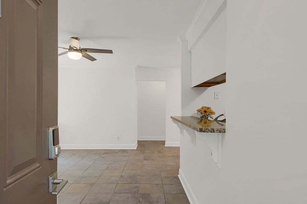 Foto principal - 501 Barrington Hills Dr