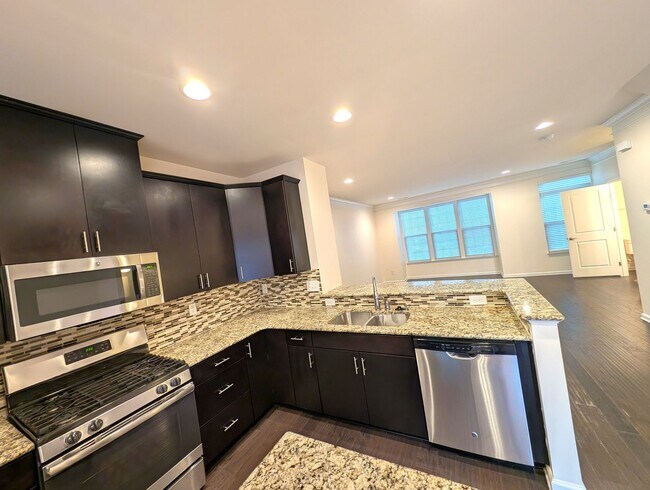 Foto del edificio - Beautiful Townhome Located in the City Park Community!