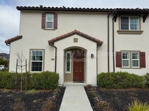 Building Photo - 14826 Kit Carson Dr
