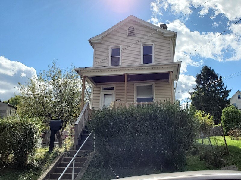 3328 Virginia Ave, West Mifflin, PA 15122 House for Rent in West
