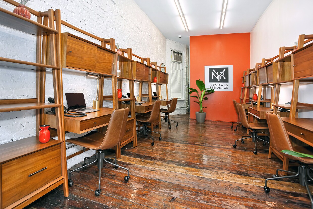 Interior Photo - 139 Norfolk St