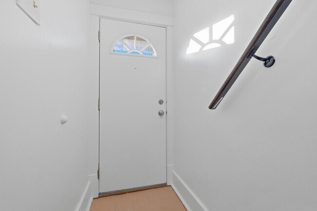 Foto del edificio - 2303 Sherbrook St