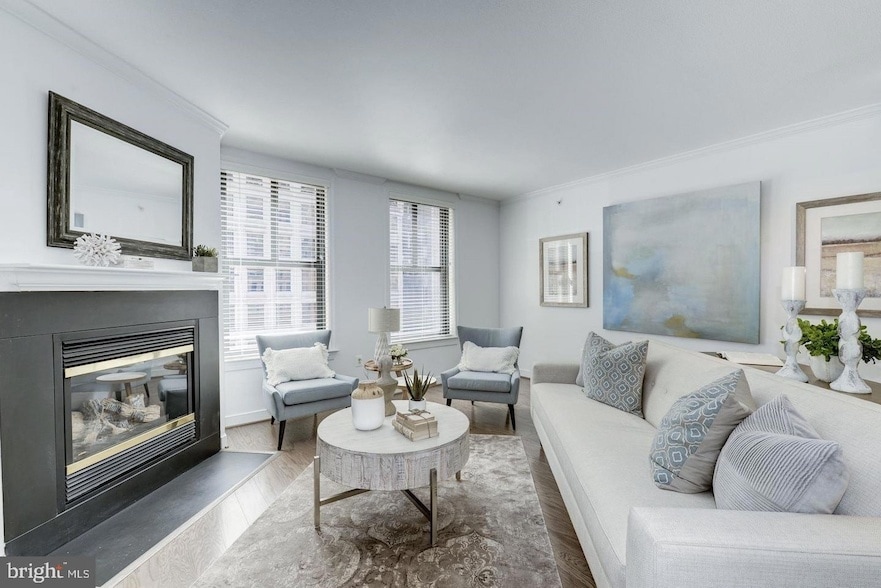 Photo - 631 D St NW