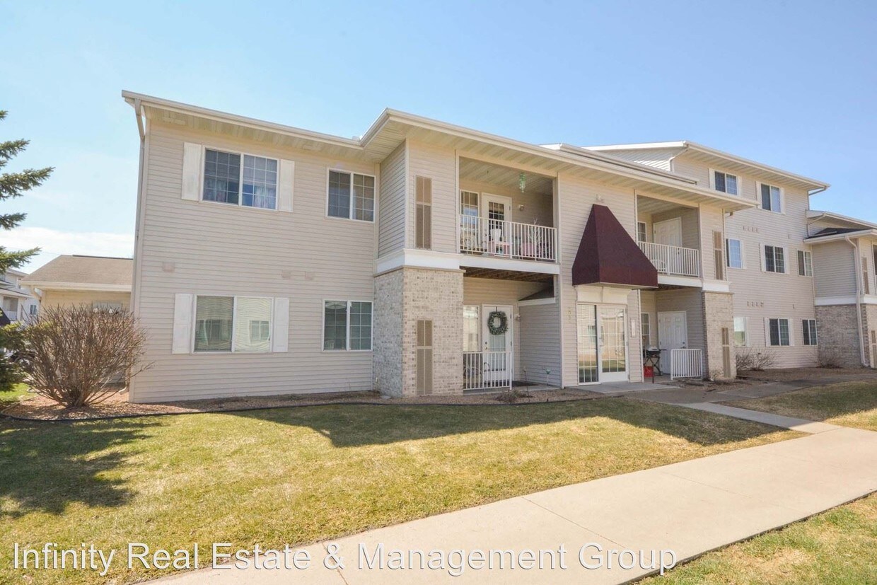 Foto principal - 2 br, 1 bath Apartment - 2054 11th Ave SE #A