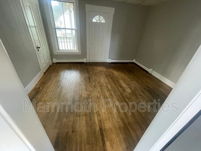 Foto del edificio - 320 Lowell St
