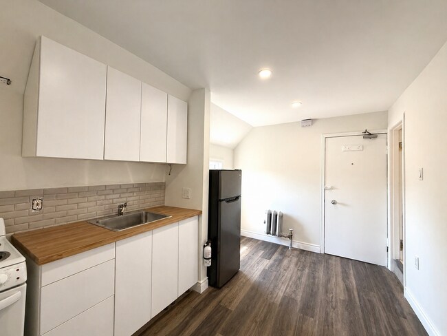 Photo du bâtiment - Unit D-21 Locke Street South Hamilton Ontario L8P3Z9