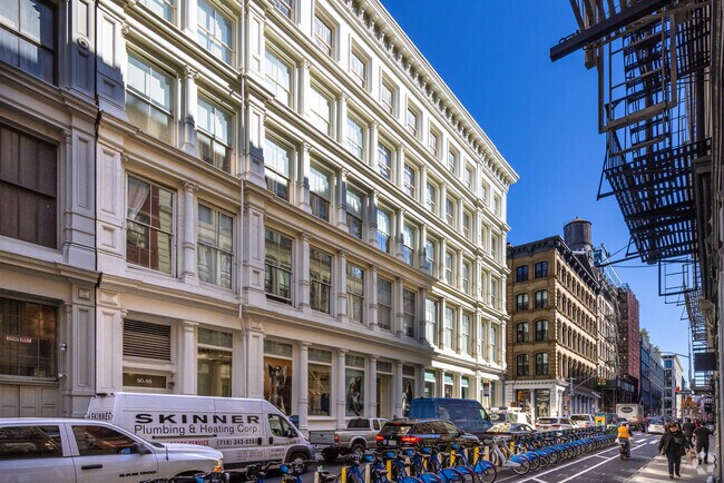 Building Photo - 33 Greene St