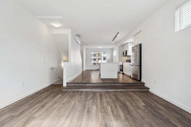 Building Photo - 15778 150 St