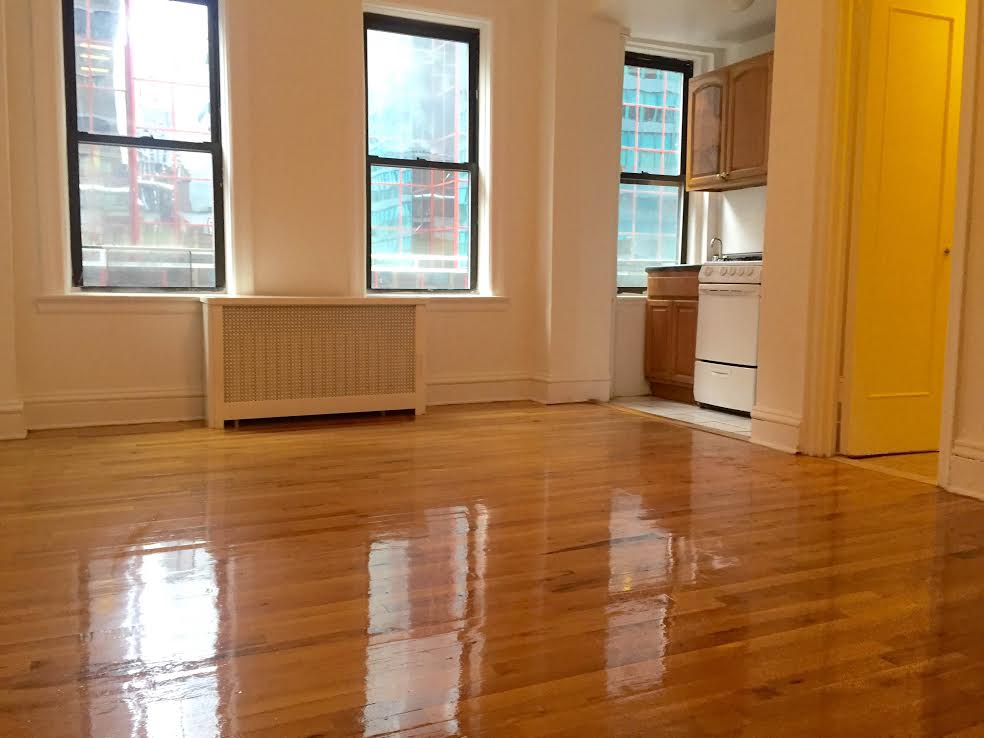 Primary Photo - 210 E 53rd St