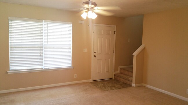 Foto del edificio - 3BR 2.5B  Home in Cane Ridge Farms - Antio...