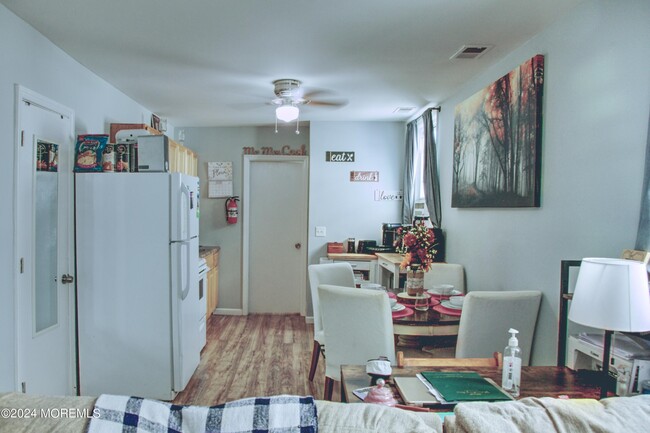 Building Photo - 1072 Ocean Ave