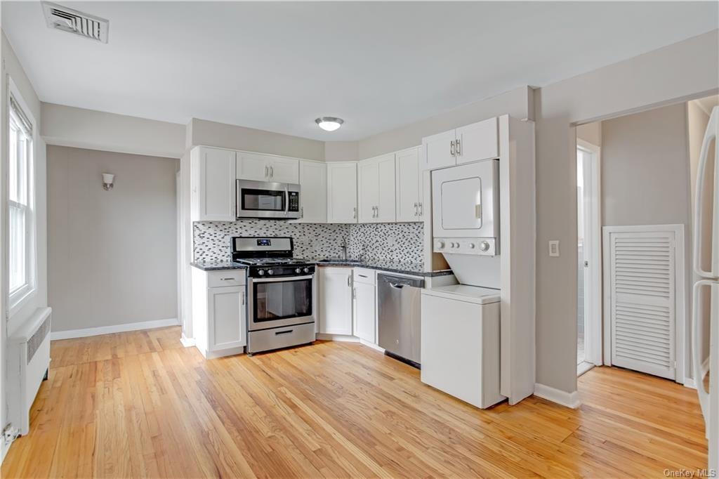 204 Alpine Pl Unit Upper, Tuckahoe, NY 10707 Room for Rent in