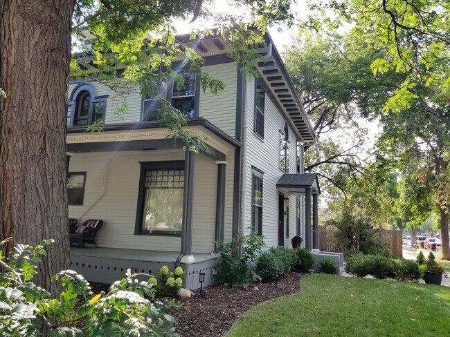 Building Photo - 701 Remington St