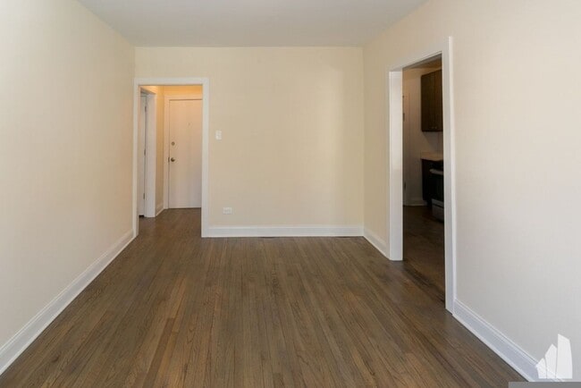 Building Photo - 2639 N Spaulding Ave