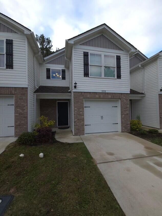 Primary Photo - 333 Pond View Rd