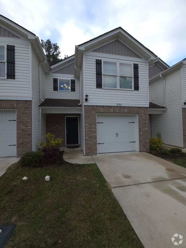 Building Photo - 333 Pond View Rd