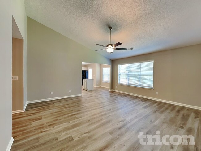 Foto del edificio - 714 Gibson Forest Dr