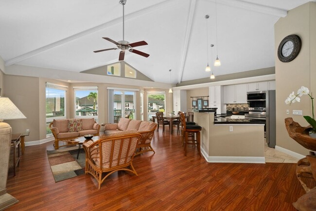 Building Photo - Furnished 3 Bedroom 3 Bath Condo