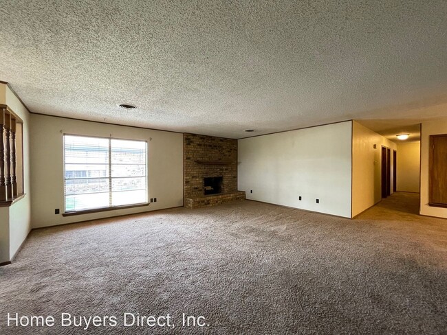 Building Photo - 3 br, 2 bath House - 4422 Ridgecrest