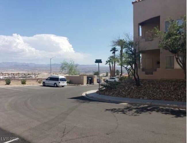Foto del edificio - 2200 Highpointe Dr