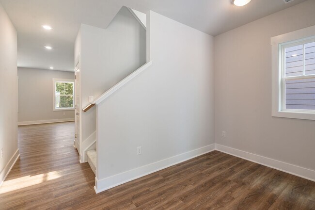 Building Photo - Chatham Park - Brand new home - January mo...