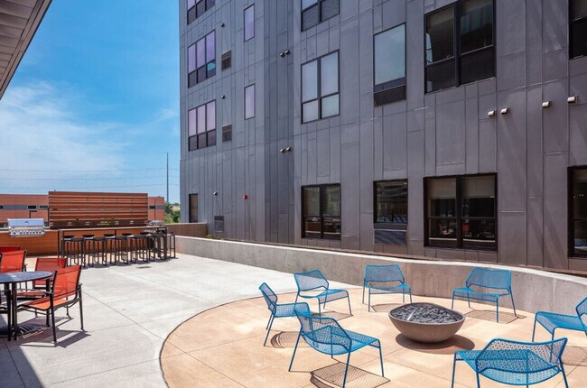 Foto del edificio - 1415 Dean Ave