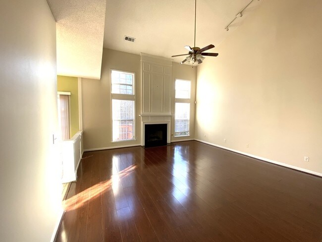 Foto del edificio - Beautiful house with finished basement