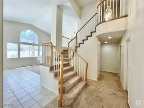 Building Photo - 20 Staghorn St