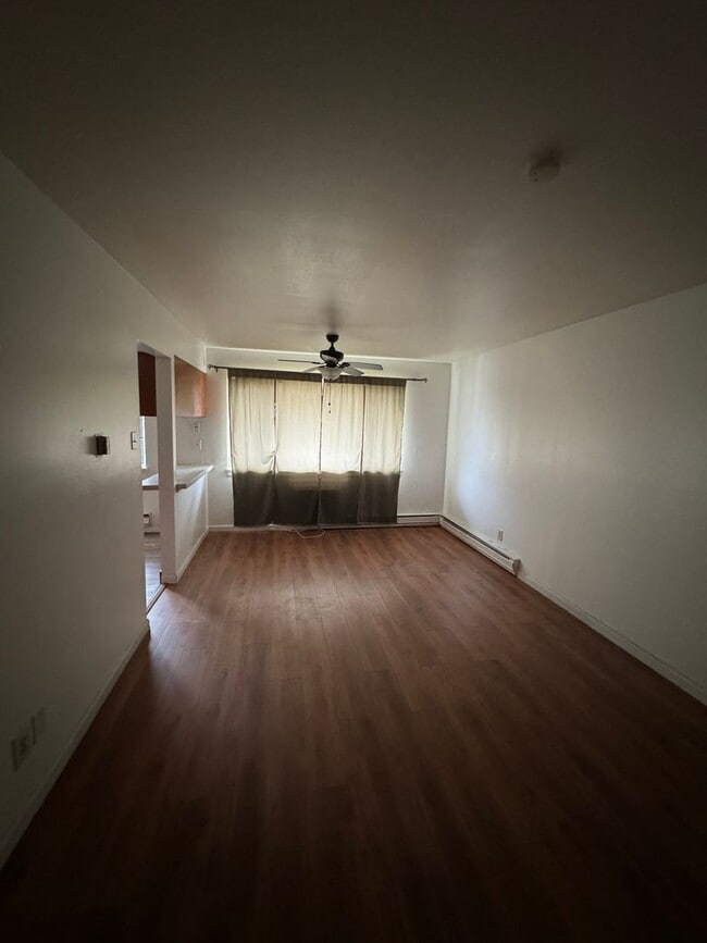 Building Photo - Move in Ready