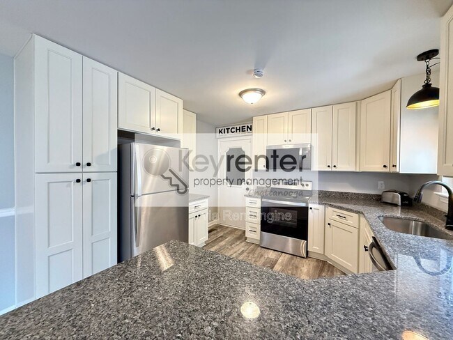 Building Photo - 510 Highview Cir