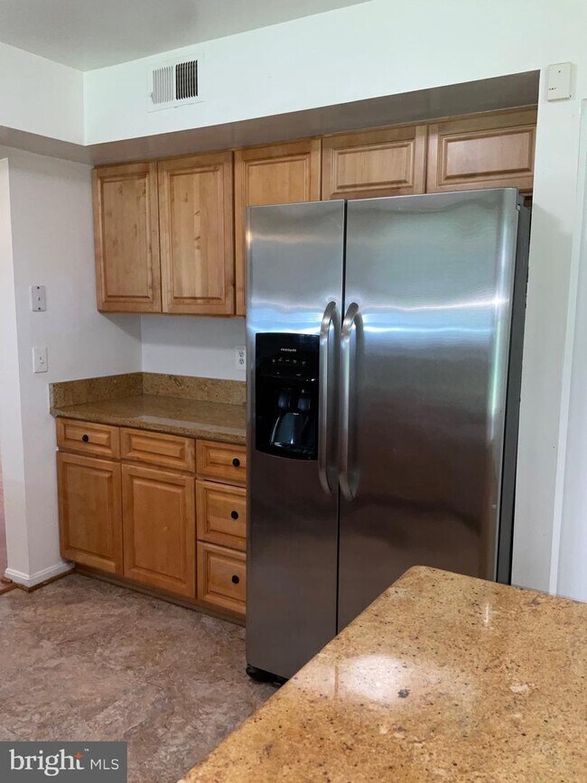 17205 Amity Dr, Derwood, MD 20855 House Rental in Derwood, MD