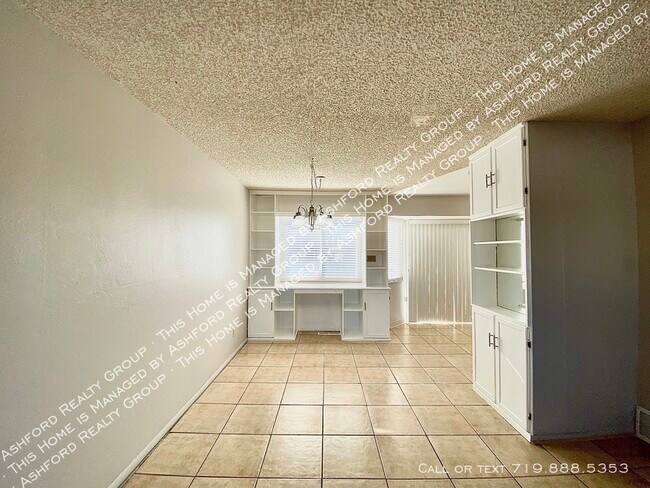 Foto del edificio - 4855 S Crimson Cir