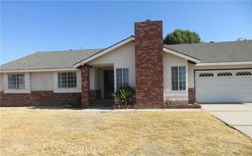 Building Photo - 29790 Cadena Dr